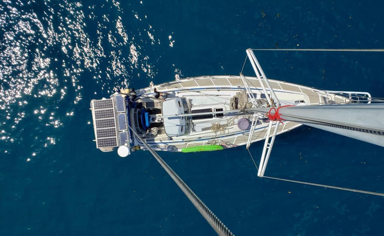 2 Nuits Insolites & 1 Excursion Voile A Bord Du Voilier Mori Ora Moorea Ngoại thất bức ảnh