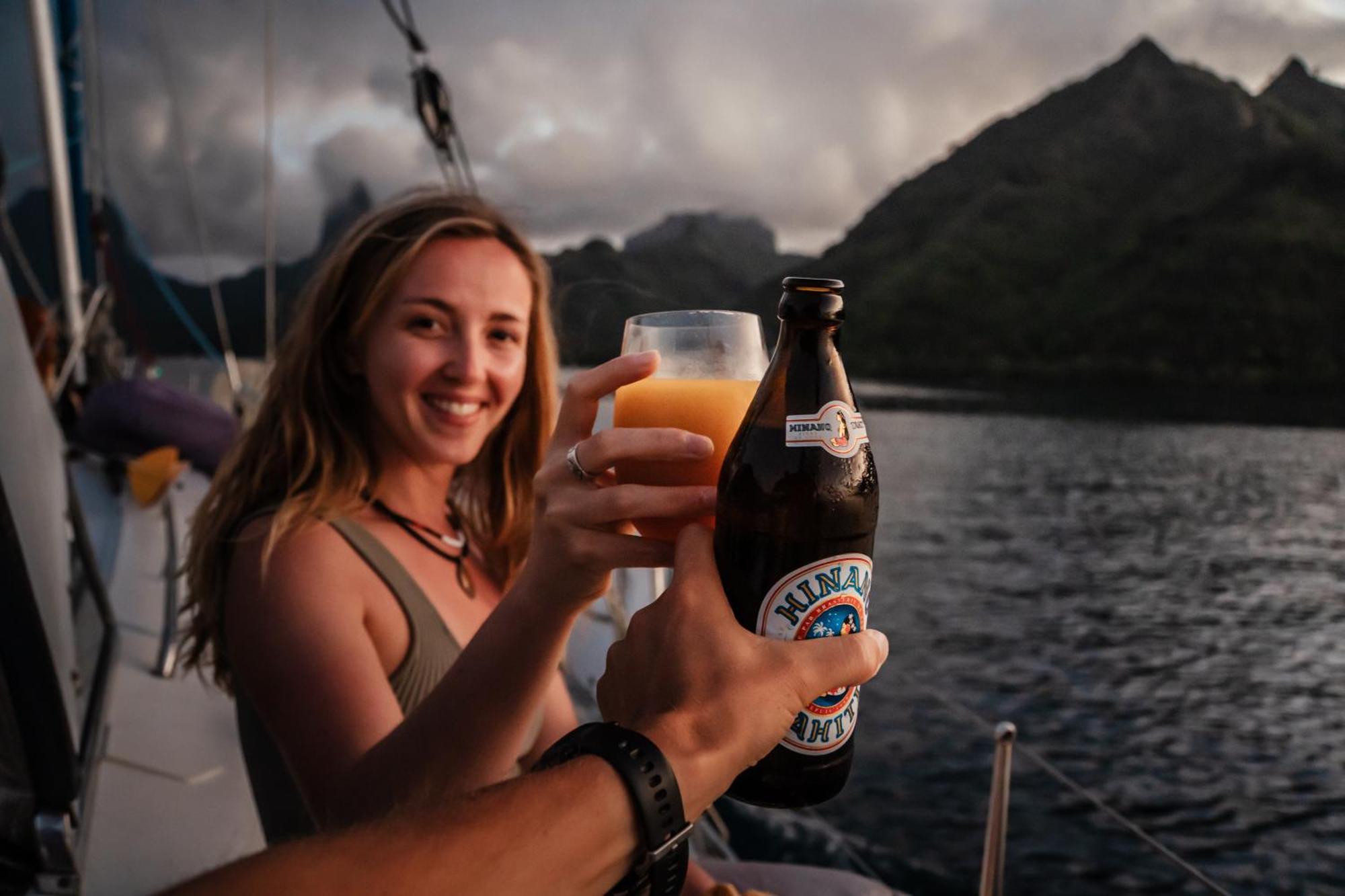 2 Nuits Insolites & 1 Excursion Voile A Bord Du Voilier Mori Ora Moorea Ngoại thất bức ảnh